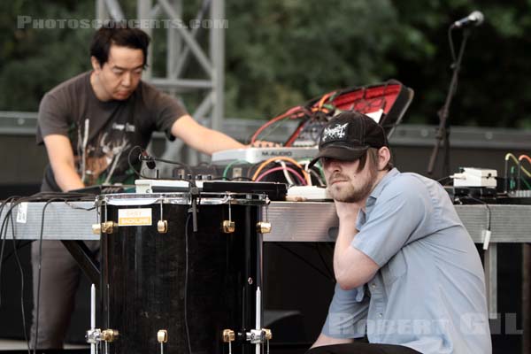 FUCK BUTTONS - 2010-06-06 - PARIS - Parc de la Villette - 